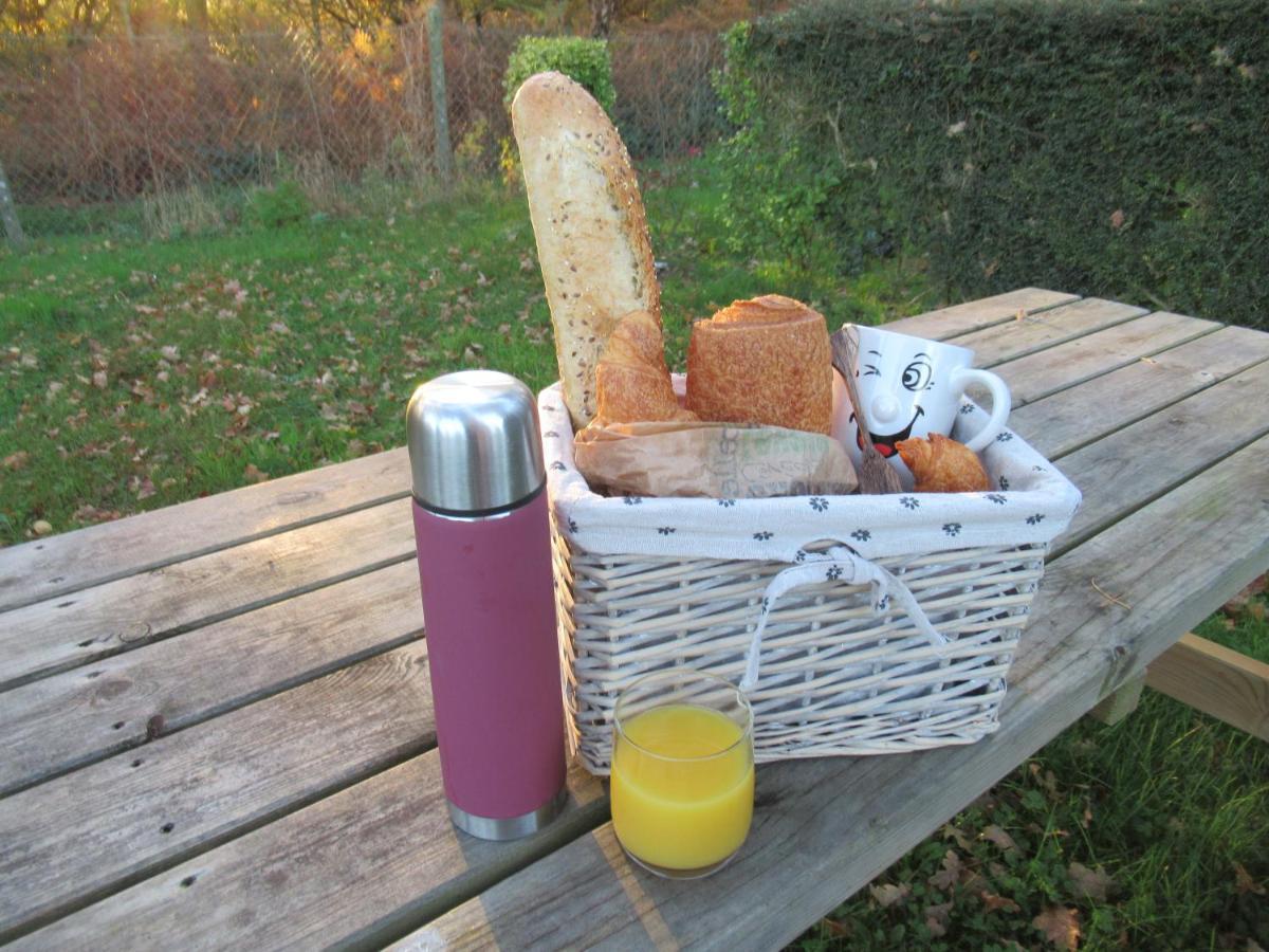 Camping Les Falaises De Toussaint ภายนอก รูปภาพ