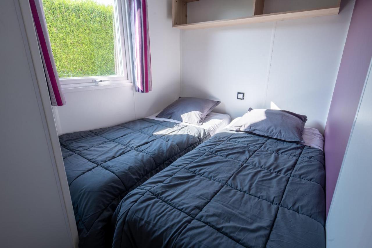 Camping Les Falaises De Toussaint ภายนอก รูปภาพ